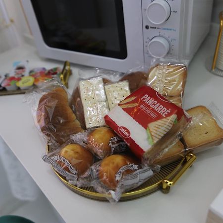 Regina House Apartment Наполи Екстериор снимка