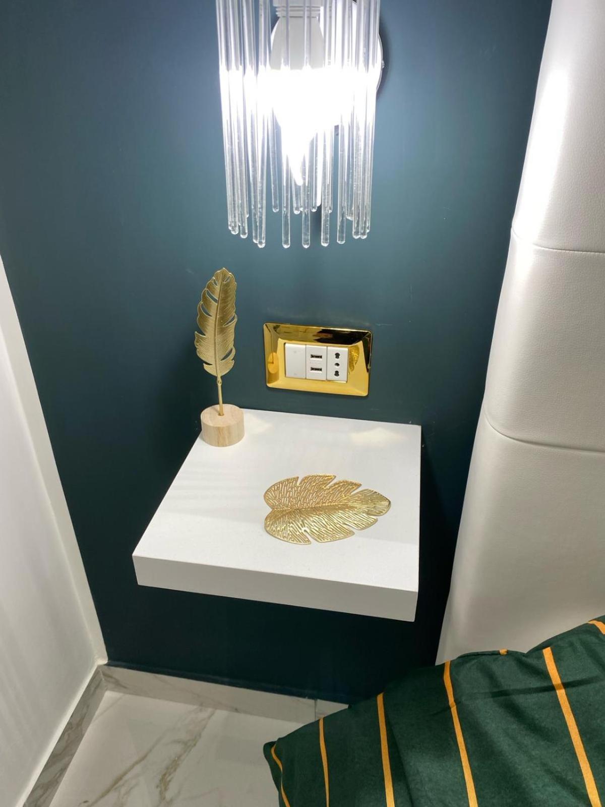Regina House Apartment Наполи Екстериор снимка