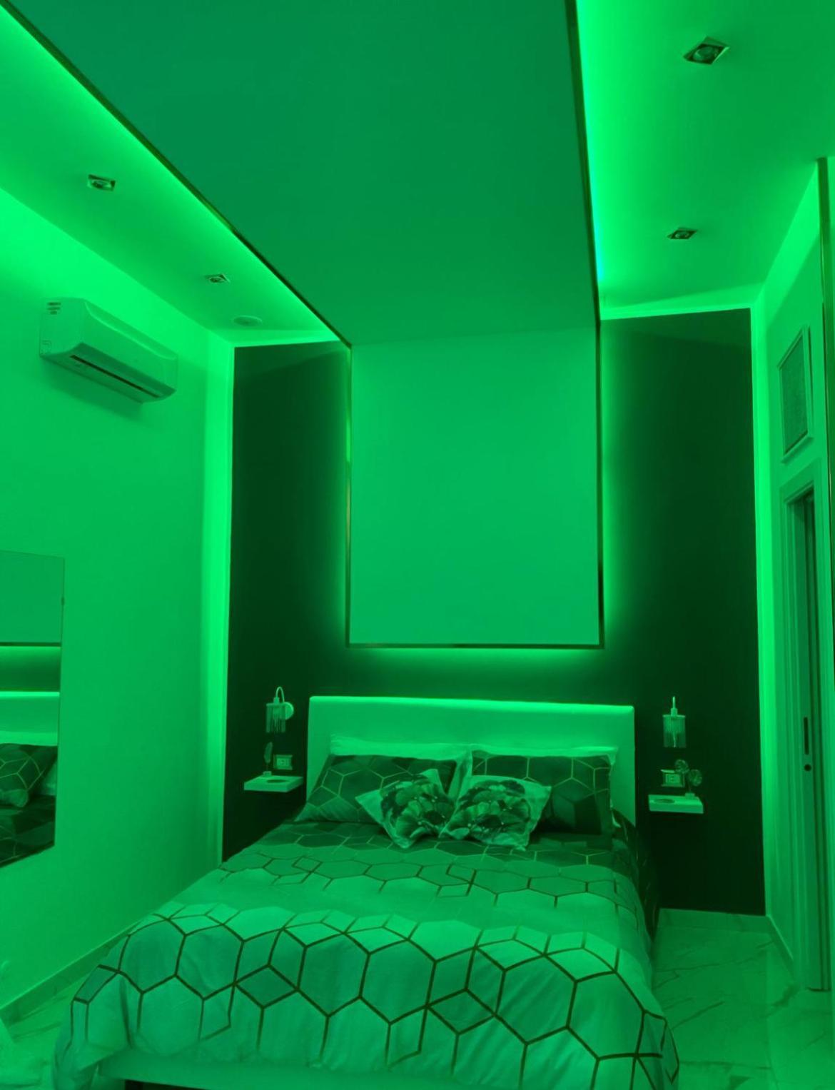 Regina House Apartment Наполи Екстериор снимка