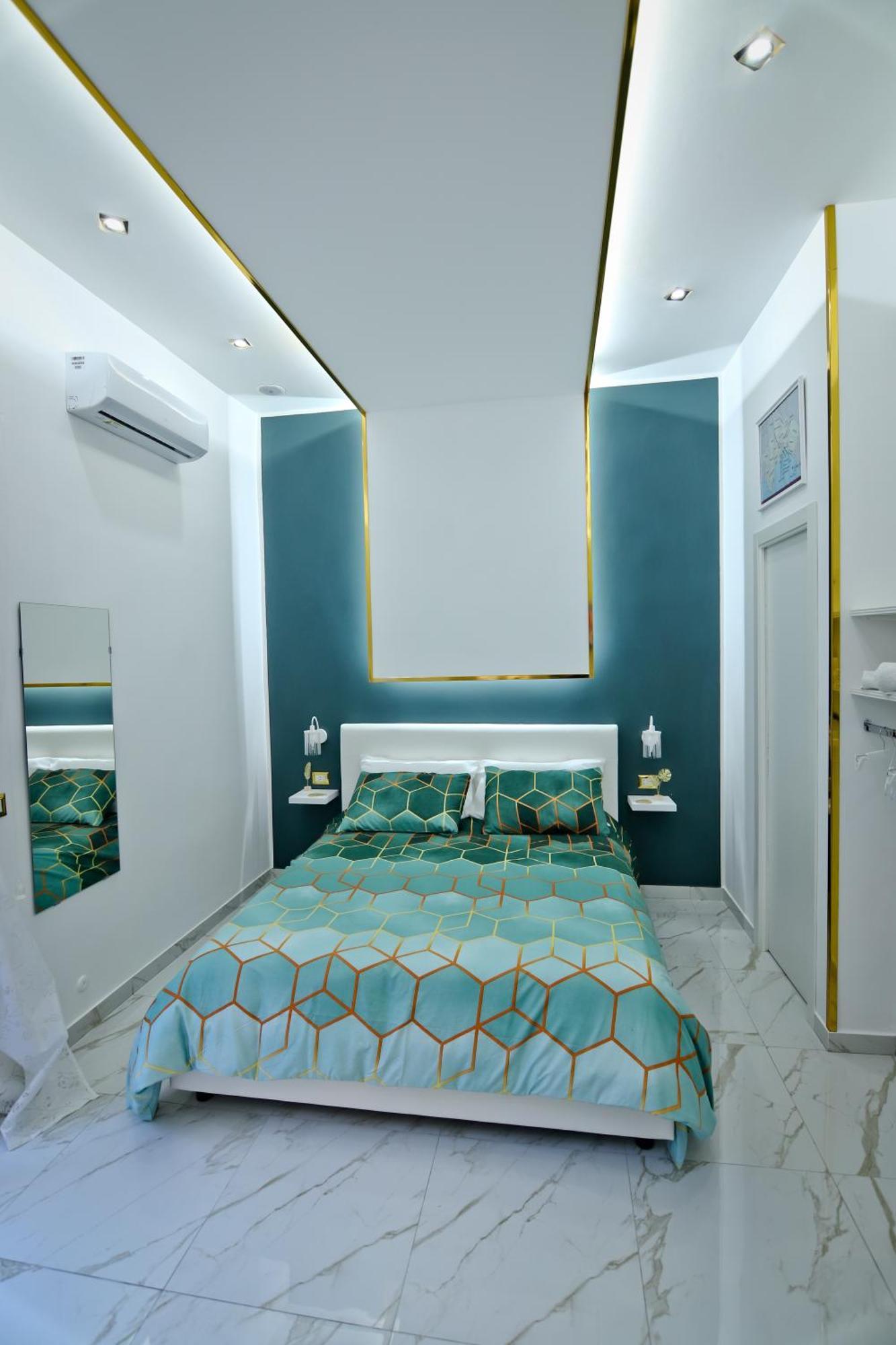 Regina House Apartment Наполи Екстериор снимка