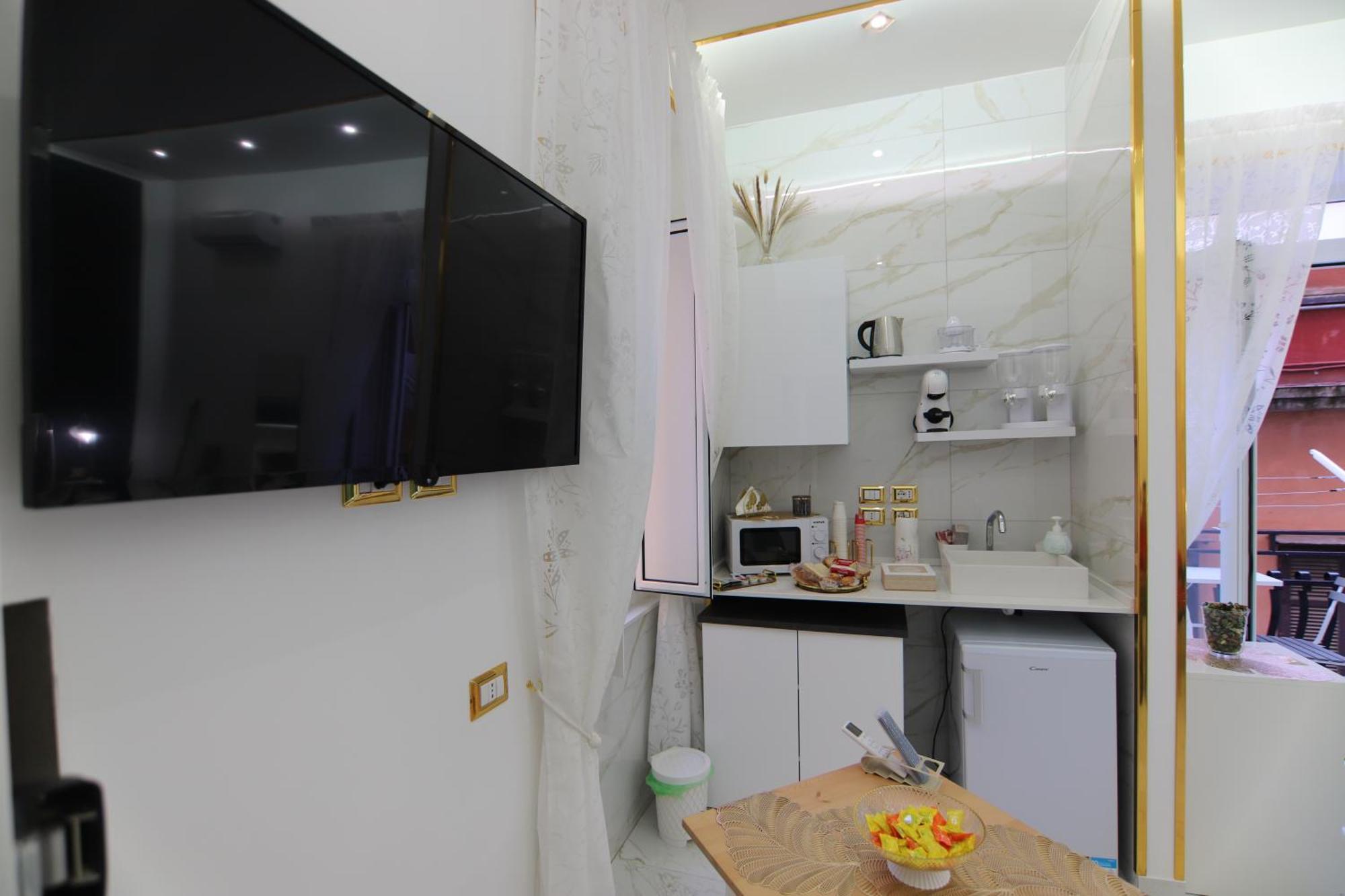 Regina House Apartment Наполи Екстериор снимка