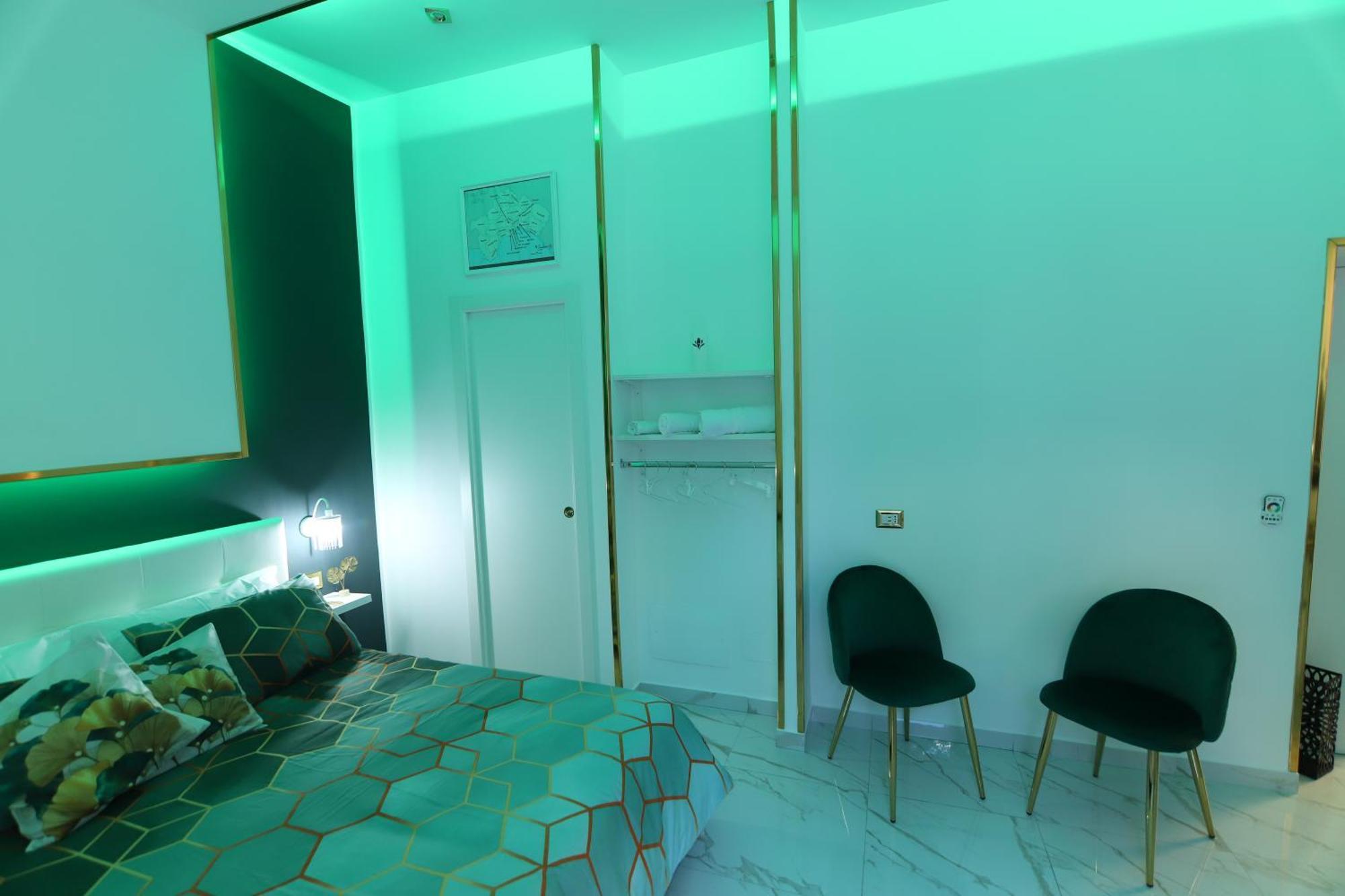 Regina House Apartment Наполи Екстериор снимка